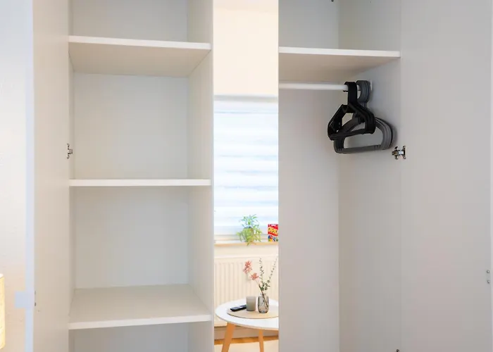 Pauline In Gera-untermhaus - Geras Lage - Wlan - Terrasse - Fuer 1 - 2 Personen